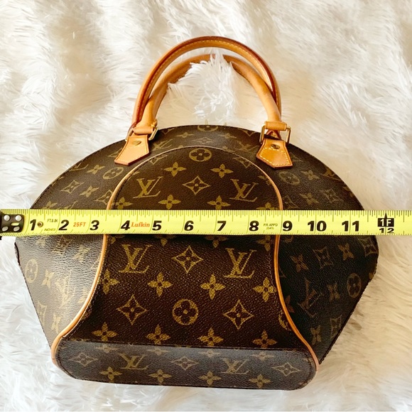 Authentic LV Monogram Ellipse PM with dustbag - Picture 9 of 17